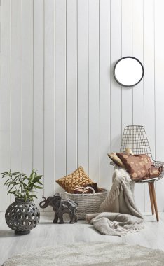 modern sandalye, beyaz oturma odasında beyaz duvar 