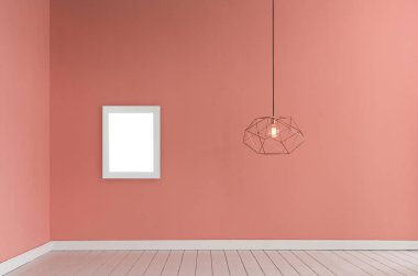 modern lamba ve boş konseptli açık pembe renkli duvar