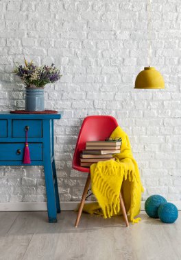 duvar ve konsept iç oda, sandalye ve masa ile dekorasyon