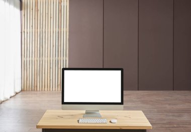 Yakın bilgisayar ekranı, dekoratif modern iç odası, ev dekorasyon.