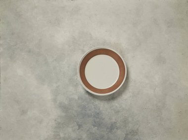 Boş tabak ve mermer arka plan gri biçimi, yukarı konsept.