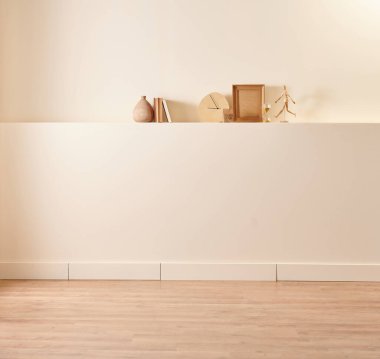 Ahşap sandalye, masa, lamba ve kitap tarzı, ev dekorasyonu, duvar arka planı..