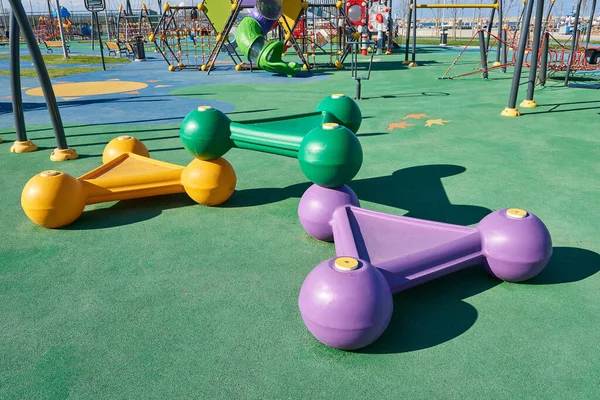 Modern Yeni Tarz Çocuk Parkı — Stok fotoğraf