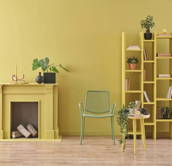 Habitación Amarilla Concepto Interior Chimenea Decorativa Madera Vela Estante Objeto — Foto de Stock