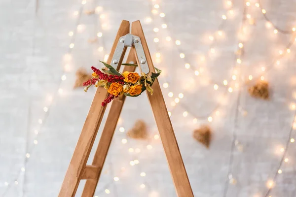 Çiçek taç merdiven