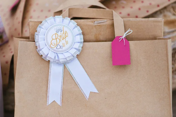 Şerit ve yay gelin olmak