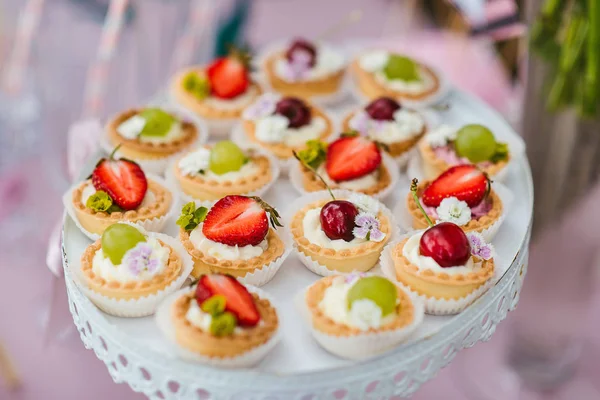 Pastelaria Sobremesa Fruto Prato — Fotografia de Stock