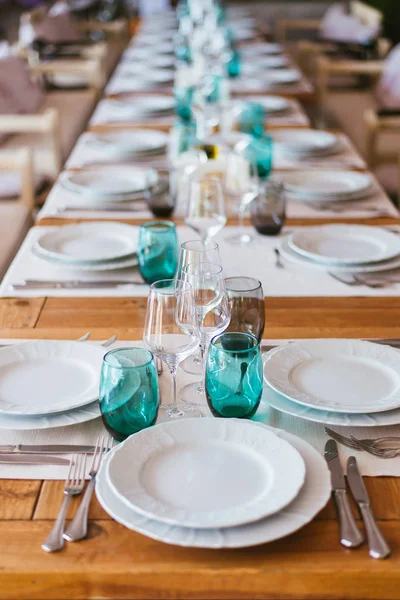 zarif Tablo ayarı ile gözlük ve plakaları 