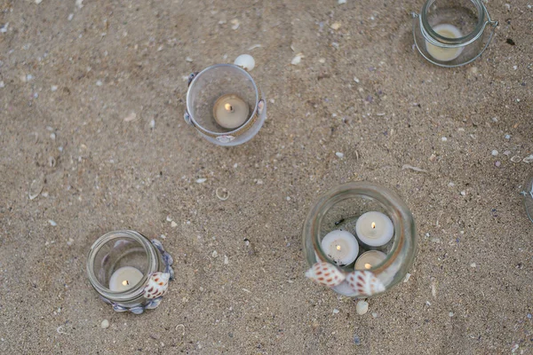 Frasco Com Velas Conchas Marinhas Areia — Fotografia de Stock