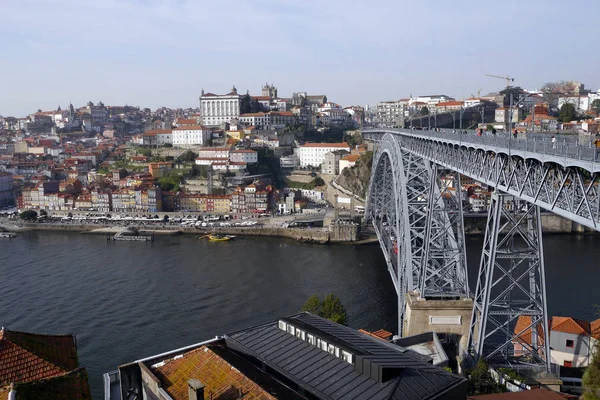 Luis 1 köprüden nehir Duro, Porto, Portekiz.