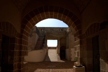  Los Baos de Guardias Viejas kasabası yakınlarındaki bir kale, Castillo de Guardias Viejas, İspanya Almera eyaleti.