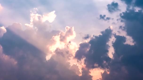Tijd Lapse Motion Donkere Wolken Met Zonlicht Vóór Vorming Van — Stockvideo