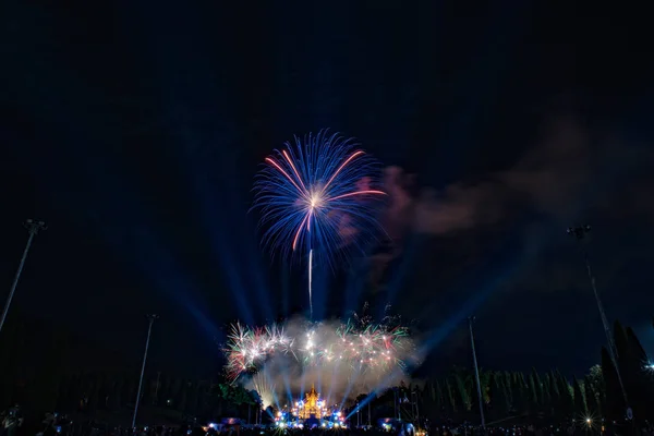 Hermosa Escena Nocturna Fuegos Artificiales Cuenta Regresiva Año Nuevo Chiang — Foto de Stock