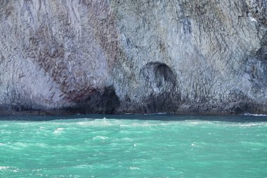 Kara-Dag dağları, deniz manzarası, Kırım.