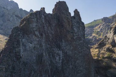 Kara-Dag dağları, deniz manzarası, Kırım.