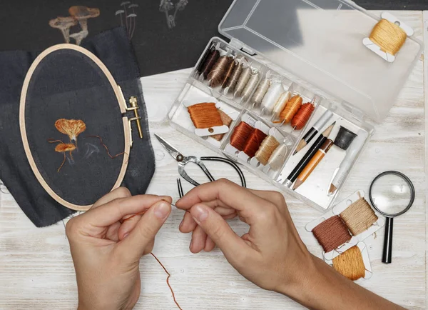 Woman Making Handmade Embroidery Process Making Embroidery Hobby Sewing Tools — Stock Photo, Image