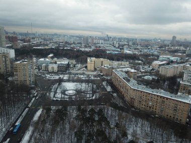 Drone panorama Moskova şehir helikopter