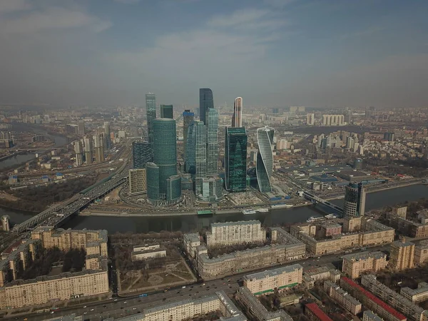 Drone panorama Moskova şehir helikopter