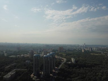 Helikopter panorama gökyüzü görüntülemek Moskova