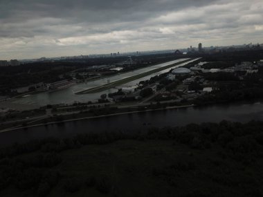 Helikopter panorama gökyüzü görüntülemek Moskova