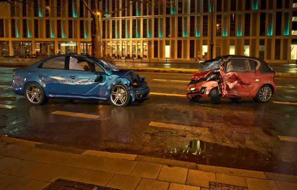 Acidente Dois Carros Carros Acidentados Estrada Local Cidade Noite Sedan — Fotografia de Stock