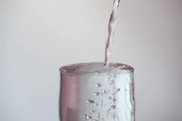 Vaso Agua Vaso Agua Con Veneno Indefinido — Foto de Stock