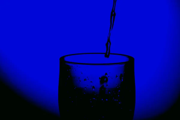 Dricksglas Vatten Eller Ett Glas Vatten Med Odefinierad Poison — Stockfoto