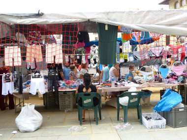 Plaza de vic bir haftalık Pazar günü