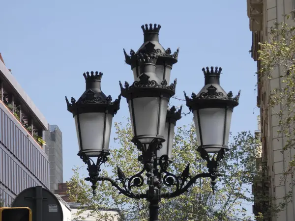Sokak Lambası Barselona Şehir Paseo Gracia Caddesi Nın Tipik — Stok fotoğraf