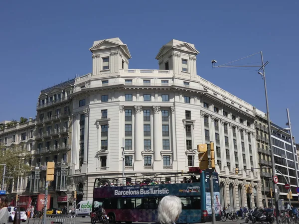 Edificios Ciudad Barcelona Situado Calle Paseo Gracia Centro Ciudad — Foto de Stock