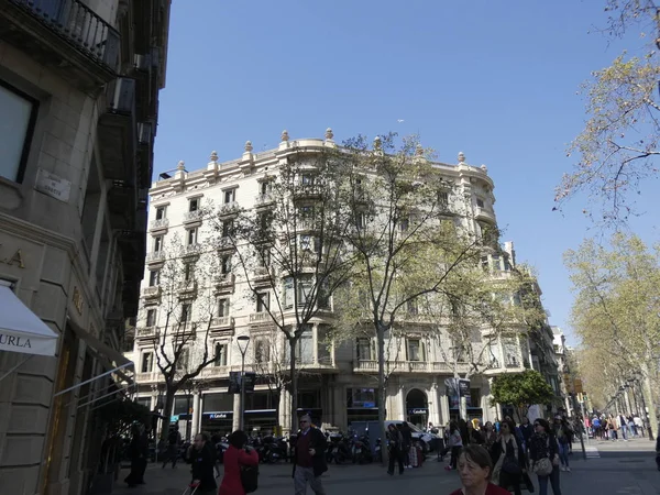 Edificios Ciudad Barcelona Situado Calle Paseo Gracia Centro Ciudad — Foto de Stock