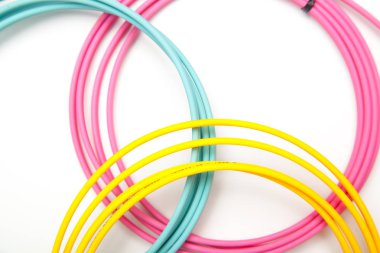 rasgele çeşitli renklerde geometrik şekiller