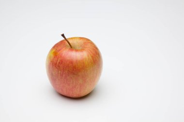 elma, sağlıklı, sağlıklı, tatlı meyve tatlı veya kahvaltı için meyve olarak yemek için ideal,