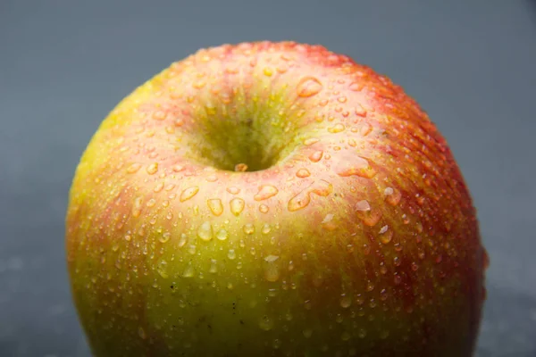 Apfel Voller Wassertropfen Ideal Zum Dessert Reich Gesunden Und Vitaminreichen — Stockfoto