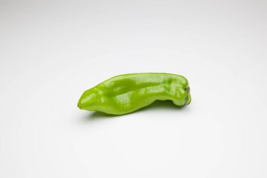 basit bir yeşil biber, vitamin ve sağlıklı dolu.