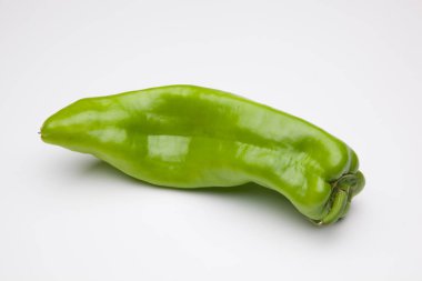 basit bir yeşil biber, vitamin ve sağlıklı dolu.
