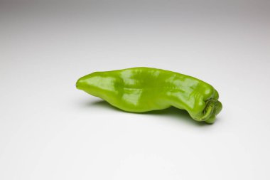 basit bir yeşil biber, vitamin ve sağlıklı dolu.