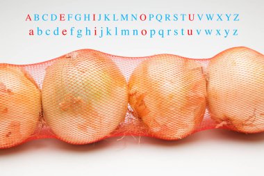 Soğan, mutfakta önemli bir çeşni, lezzet ve doku hem de birçok özelliği ile.