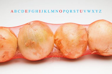 Soğan, mutfakta önemli bir çeşni, lezzet ve doku hem de birçok özelliği ile.