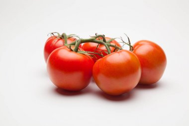 kırmızı domates, vitamin ve sağlık dolu, salatalar için ideal, meyve suları, reçeller, sfritos, mutfakta bir madde olarak, Akdeniz mutfağında bin farklı kullanır