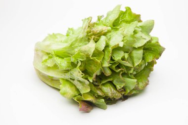 Doğrudan tüketiciye giden tarladan taze olarak alınan marul.