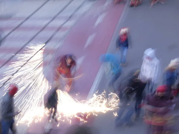 Correfoc Una Tipica Festa Catalana Composta Alcuni Diavoli Che Trasportano — Foto Stock