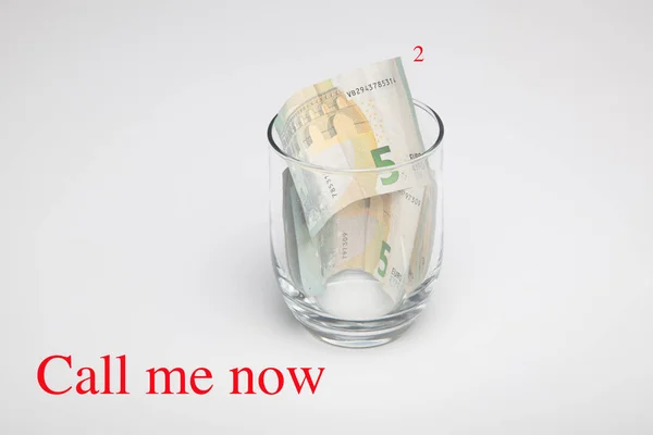 Money is the engine of the capitalist world, it is necessary for daily purchases, necessary for the operation of companies, businesses, banks, markets, etc ... Money is the main element used by banks, they leave it at rates of interest.