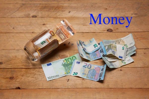 Money is the engine of the capitalist world, it is necessary for daily purchases, necessary for the operation of companies, businesses, banks, markets, etc ... Money is the main element used by banks, they leave it at rates of interest.