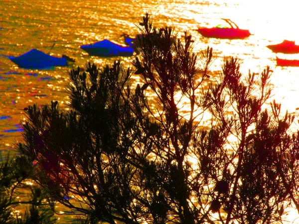 Reflecties Het Water Van Zee Als Gevolg Van Zon Bij — Stockfoto