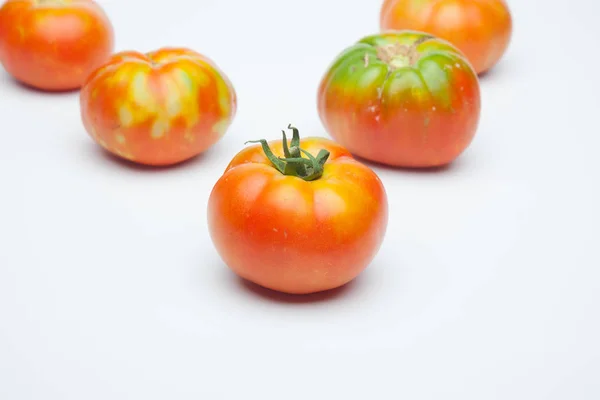 Pomodoro Che Arrivato Dal Giardino Appena Colto Dal Giardino Mercato — Foto Stock