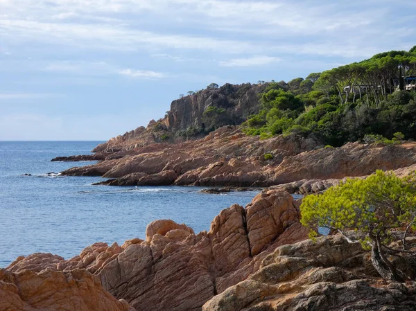 Costa Brava Girona Hiszpania Wybrzeże Śródziemnomorskie Pełne Plaż Klifów Chropowaty — Zdjęcie stockowe