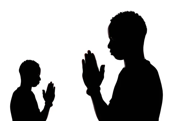Niño Rezando Con Las Manos Juntas Pose Oración Clásica Imagen — Foto de Stock