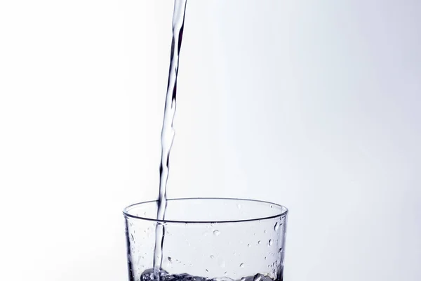 Clear Drinking Water Falls Clear Glass Healthy Wholesome Fresh Water — Stock Photo, Image