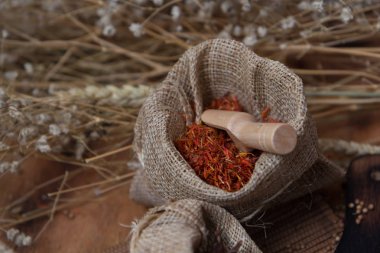 Baharatlı çeşni, Bitkisel aroma kuru gıda ahşap kesici kuru tohumlar ve mutfak madde için renkli toz ile Asya pişirme için